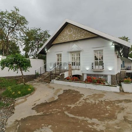 RedDoorz Syariah near Suzuya Mall Banda Aceh 2 Geutieue Dış mekan fotoğraf
