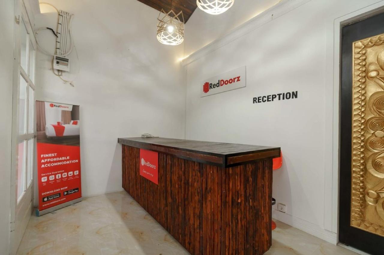 RedDoorz Syariah near Suzuya Mall Banda Aceh 2 Geutieue Dış mekan fotoğraf